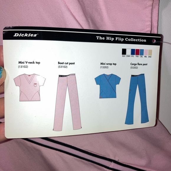 NWT Dickies Hip Flip Collection Mini V-Neck Scrub Top XS 11112 - Picture 5 of 10